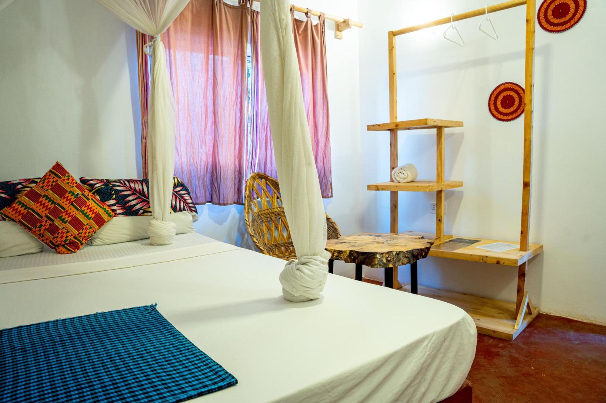 Dan Stam Hotel อารูชา ภายนอก รูปภาพ
